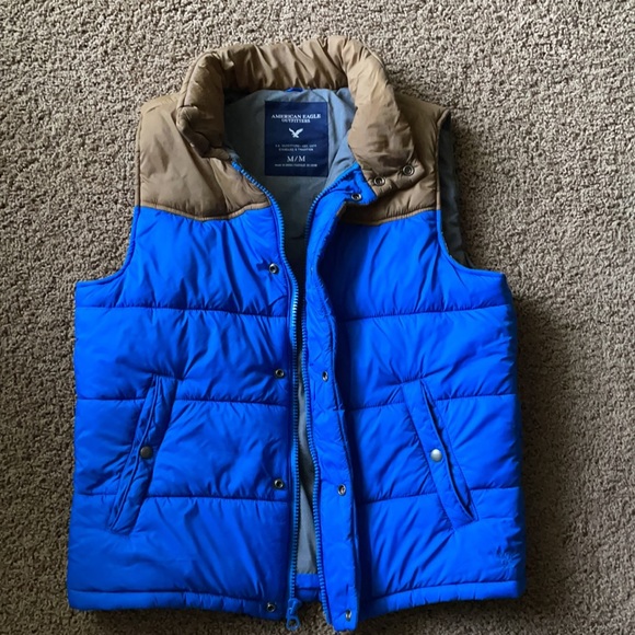 Men’s American Eagle Puffy Vest - Picture 4 of 4